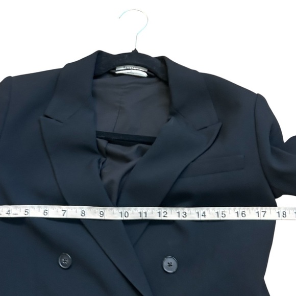 Aritzia Babaton Standout Double-Breasted Blazer - (Re)ssential- Size 2 - Picture 9 of 15